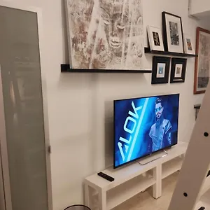 Mini House Loft 25m2 In , Barcelona España